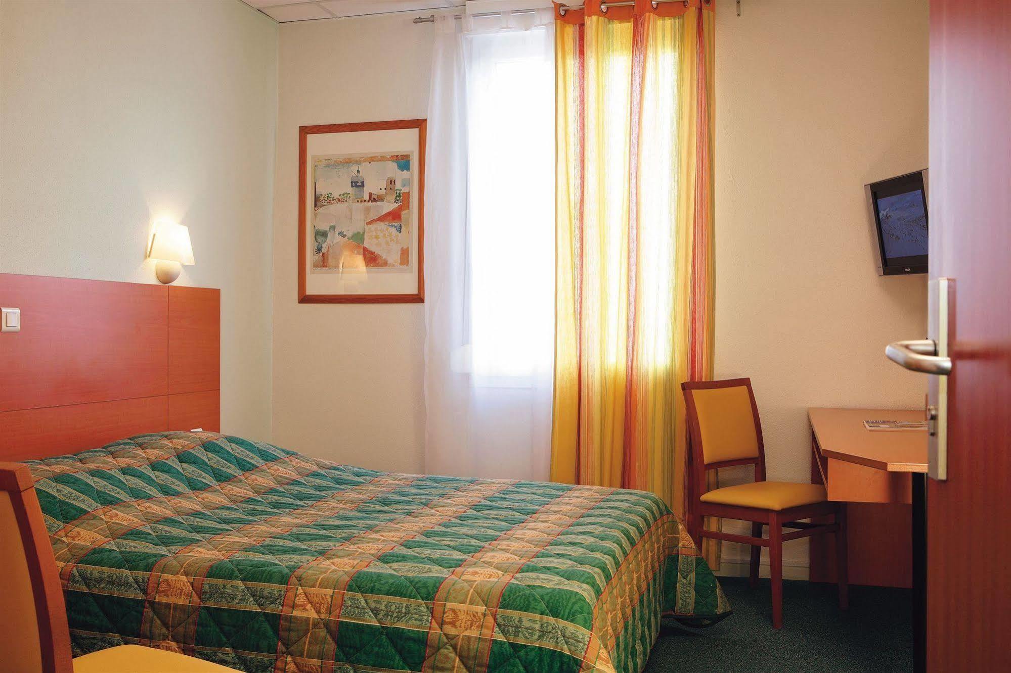 Hotel Cecil Metz Gare Exterior foto